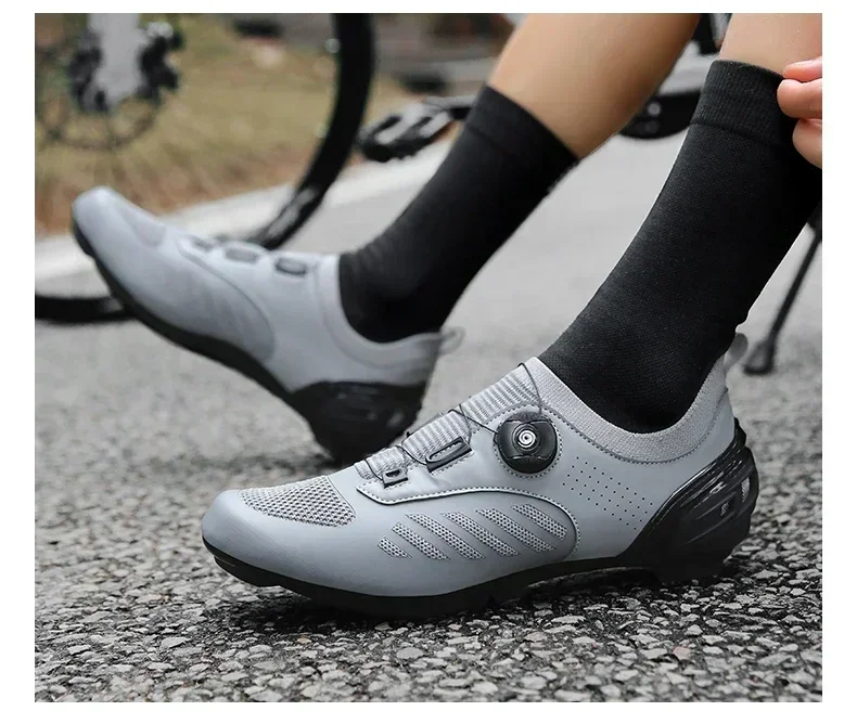 أحذية ركوب الدراجات بدون أقفال - مراجعة Cycling Commuter Shoes وسعره