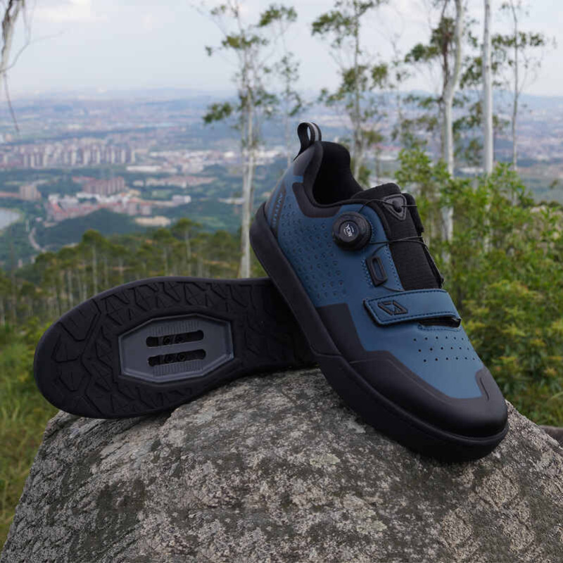 حذاء رجالي AVITUS مع 2-Bolt SP - مراجعة Cycling Commuter Shoes وسعره