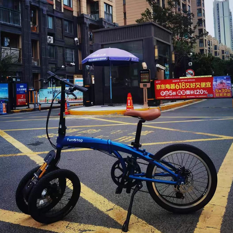 دراجة قابلة للطي بعجلة أمامية  - مراجعة Commuting With Bike وسعره